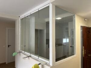 Cortina de cristal interior